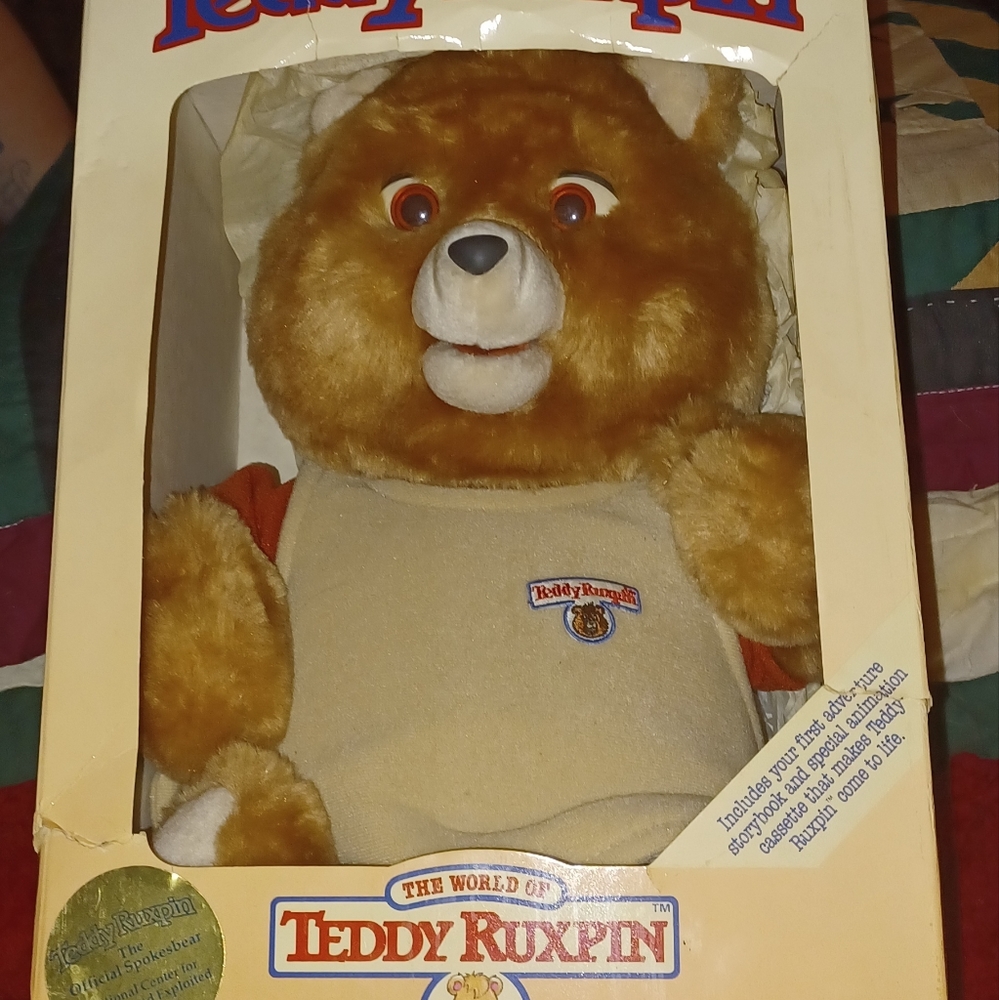 Vintage Teddy Ruxpin never been out of the box 1985